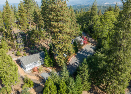 INN AT SUGAR PINE RANCH - Deluxe Cottage 5 Exterior View