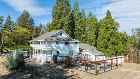 INN AT SUGAR PINE RANCH - Inn at Sugar Pine Ranch Exterior View