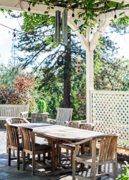 INN AT SUGAR PINE RANCH - Breakfast Area