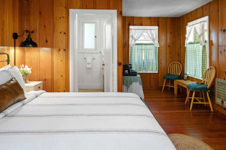 Cottage Guestroom