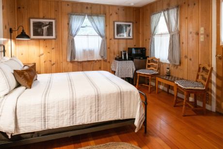 Cottage Guestroom